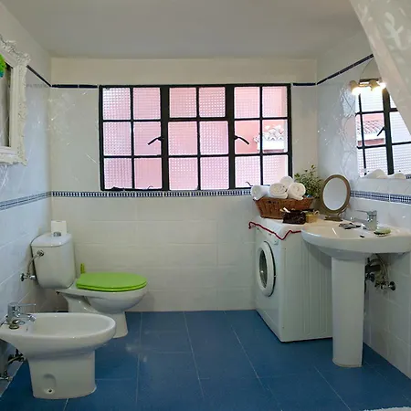 Apartamento Con Vistas A La Ciudad *